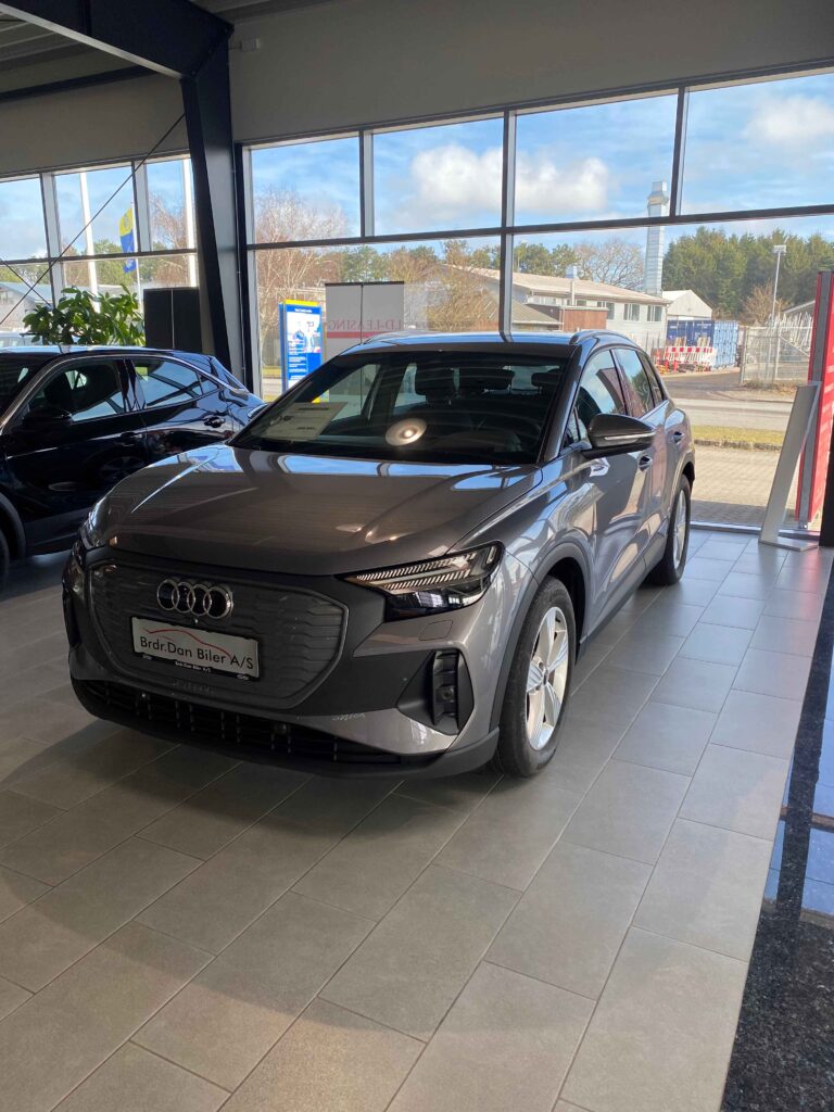 Audi Q4 Attitude